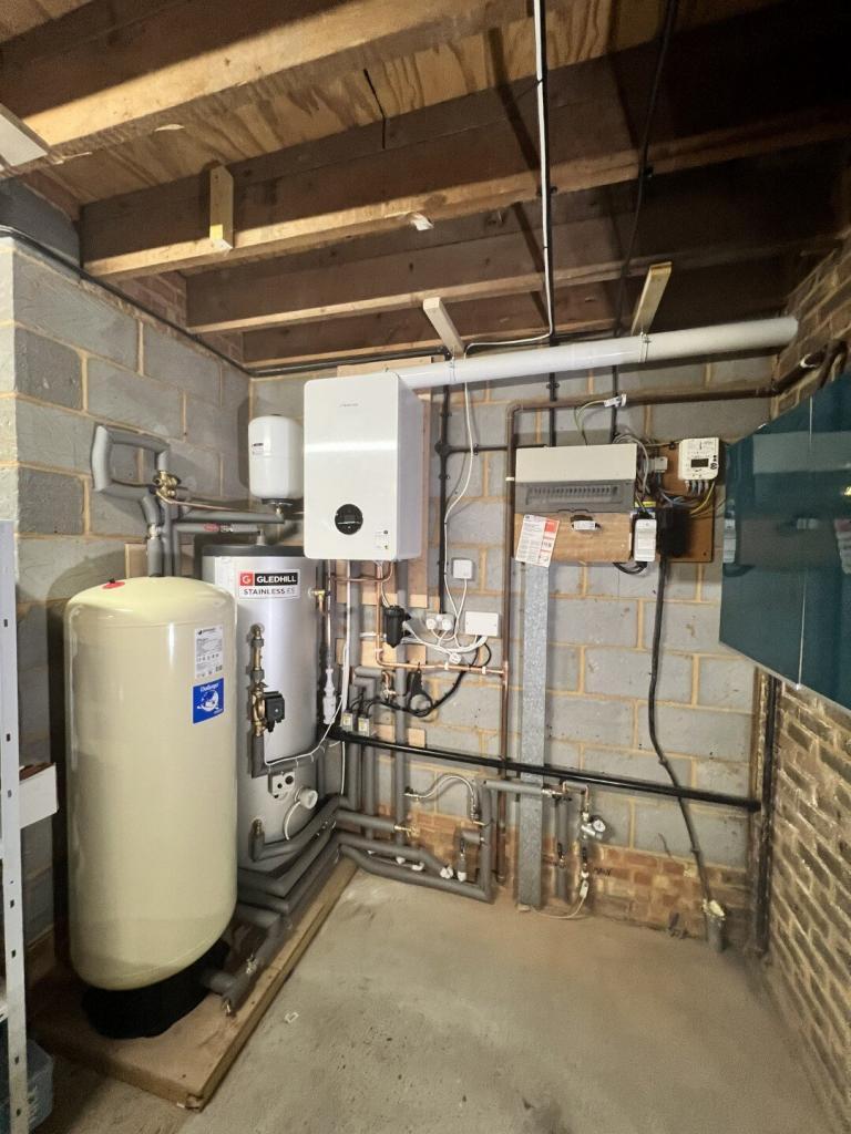 Worcester 4000 boiler and unvented cylinder installation near Wallace Fields in Ewell