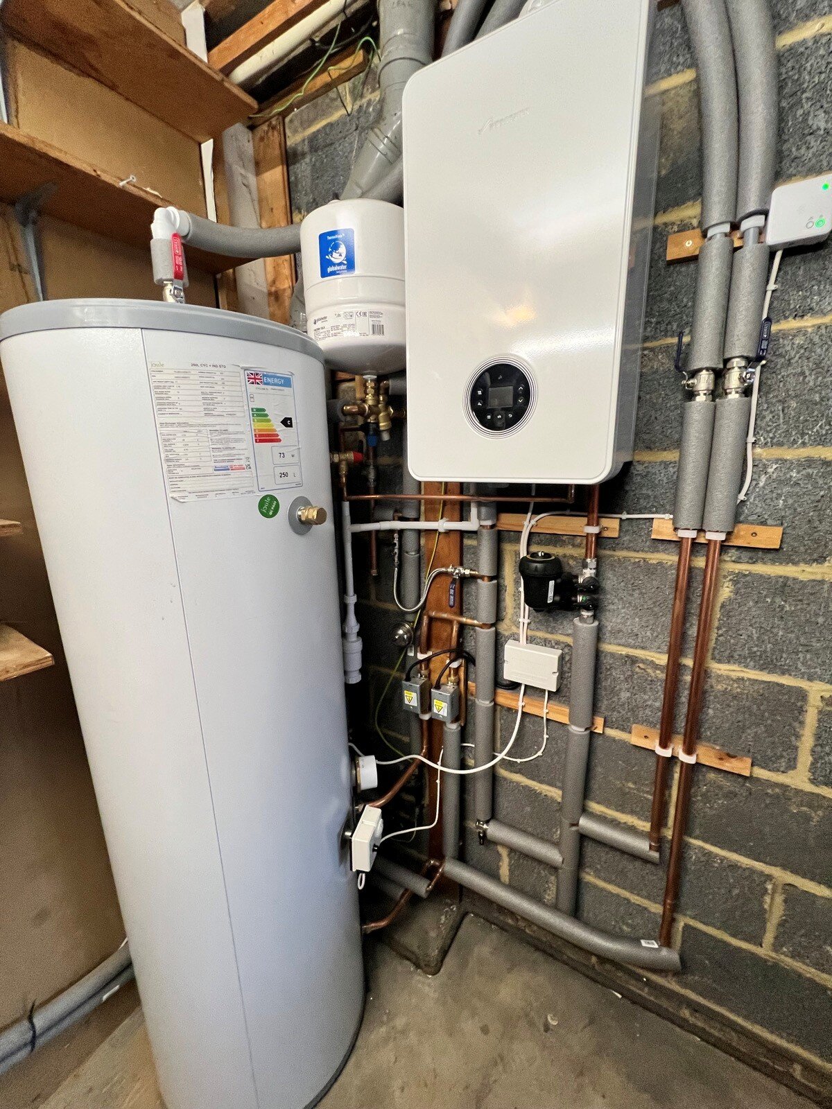New boiler and cylinder installation in Epsom by Gas Safe engineer
